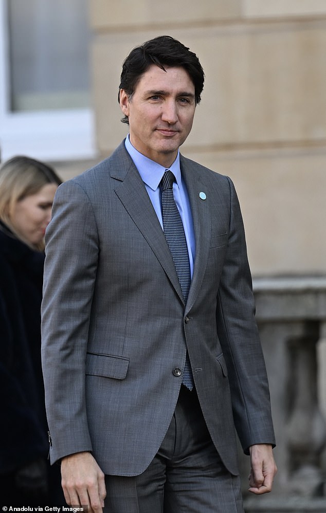 The pop star, who over the weekend was seen kissing Justin on her 24-meter yacht, in California, took to the stage on her Lifetimes world tour when she addressed the crowd