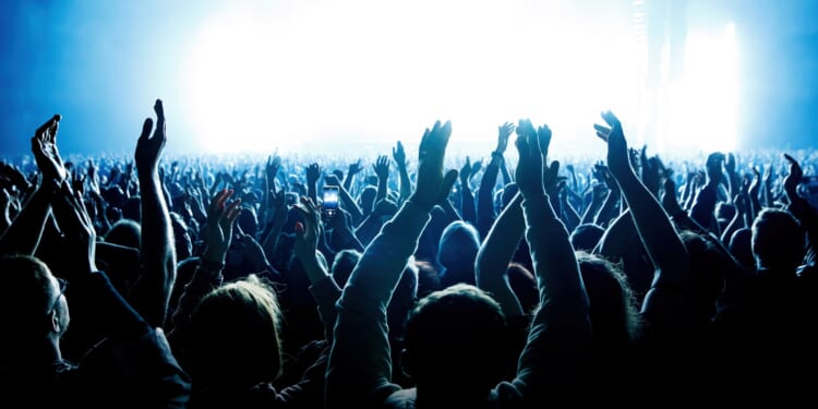 Huge 00s pop star with 3 UK No1 hits making epic comeback with secret album recorded in just ten days