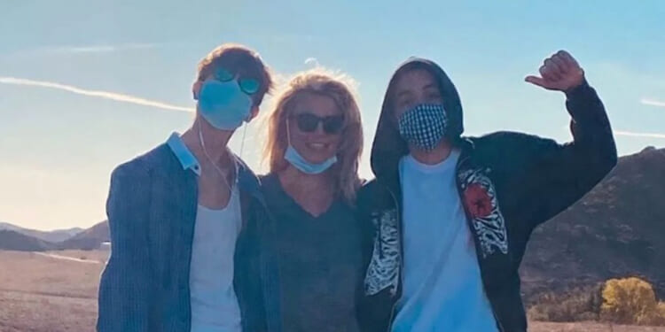 Britney Spears ‘watched young sons sleep with knife in hand,’ ex Kevin Federline claims in bombshell book