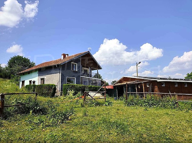 They were sold the idea of a dream life in Bulgaria with low prices and friendly locals but after nine years they say the reality is quite different. The couple plan to leave Bulgaria as soon as their home sells