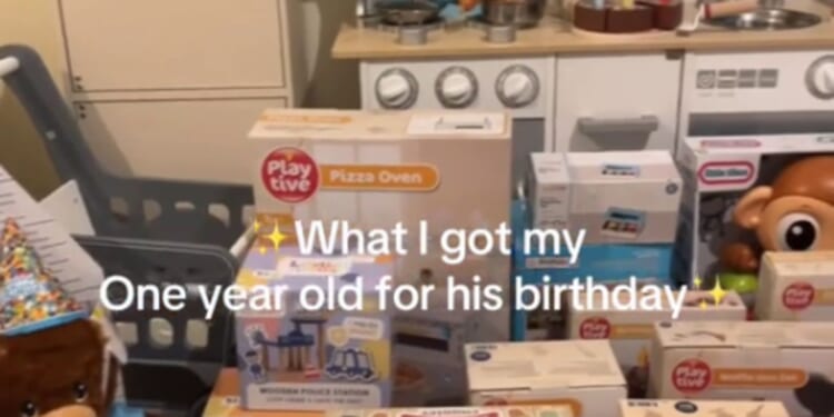 'How sad' people yell about mum's 'OTT' gifts for 'spoilt' child, one,