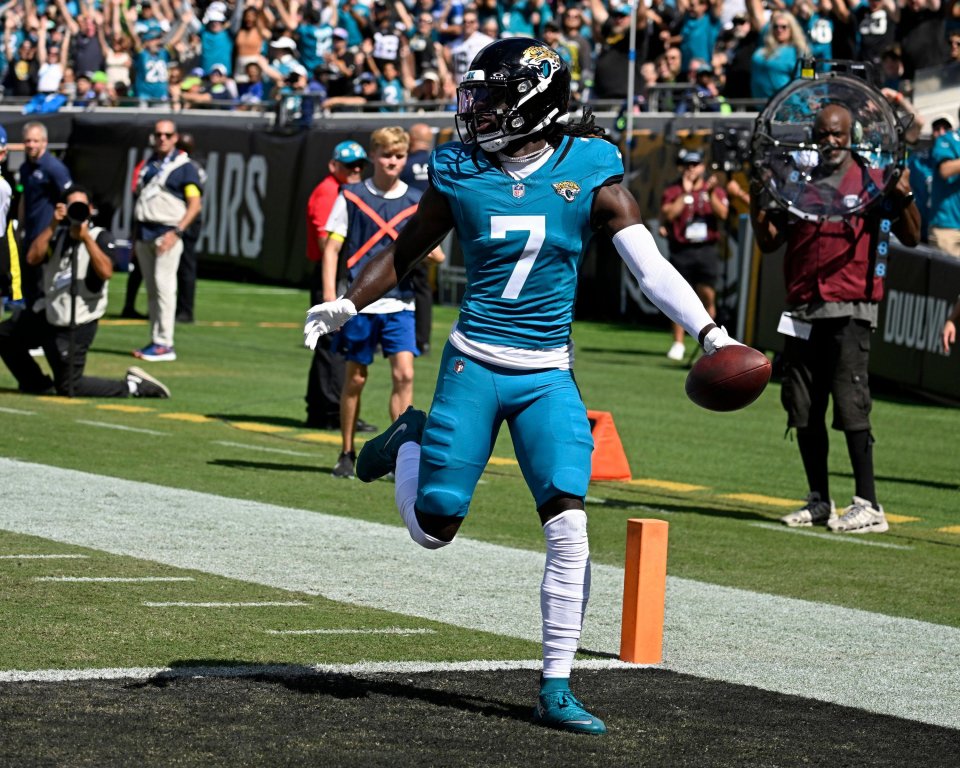 Jacksonville, United States. 12th Oct, 2025. Jaguars Wide Receiver Brian Thomas Jr crosses the goal line after making a reception for a touchdown as the Seahawks compete against the Jaguars at EverBank Stadium in Jacksonville, Florida on Sunday Octob