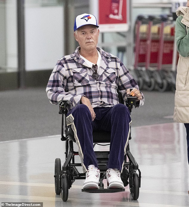 The 52-year-old actor, who first revealed his devastating diagnosis in April, appeared frail