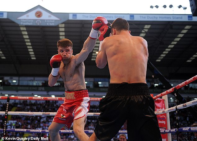 Fowler fought 18 times as a professional - winning 16 times and losing twice - after winning Commonwealth gold in 2014