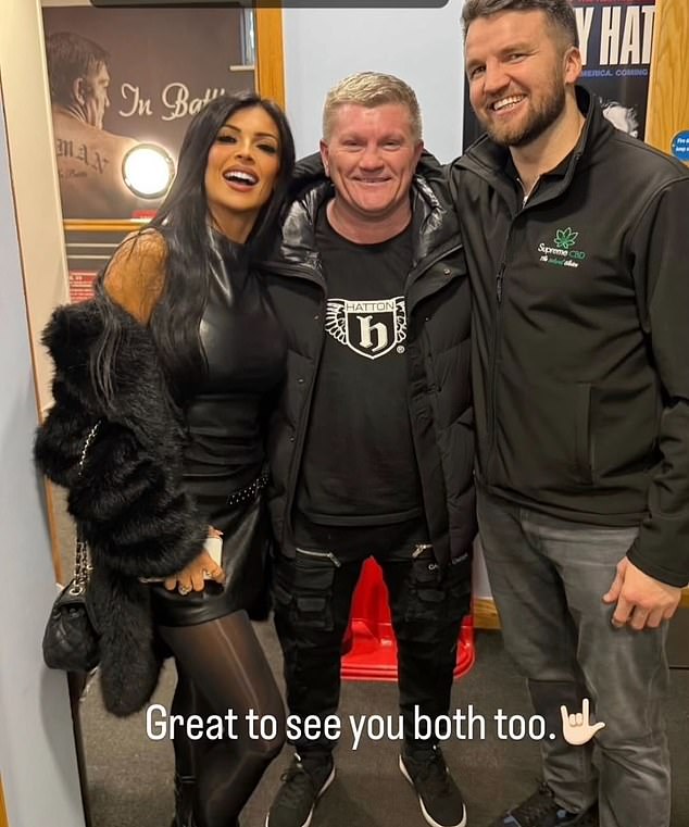 Ricky Hatton (centre) with Stregapede and Fowler - they both posted tributes to the late boxer when he died last month