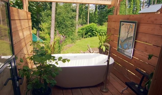 The home also featured an outdoor bathtub with a beautiful view of the manicured gardens
