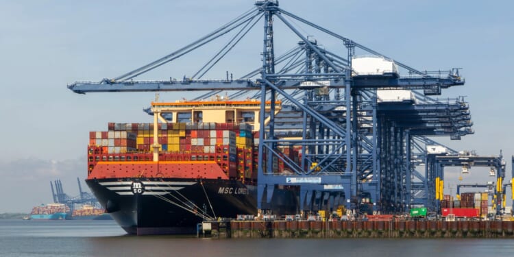 As Britain battles inflation & zero growth, why is Labour defying Trump & backing UN's crackpot green tax on shipping?