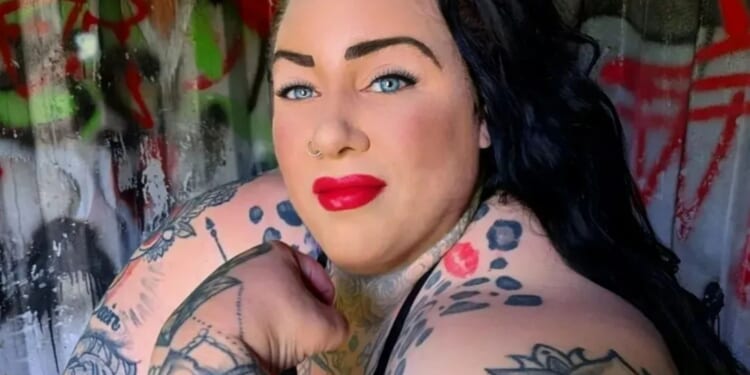 I'm the 'She Hulk' & have bigger biceps than Arnold Schwarzenegger