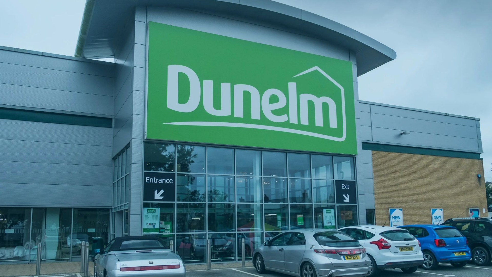 Bargain buy to make your sofa look brand new with minimal effort slashed by 30% in sale