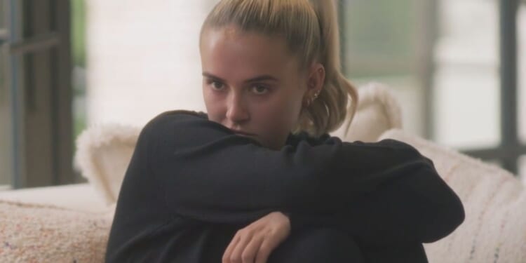 Molly-Mae admits she’s ‘always moaning’ but ‘hates her life’ over struggle to use oven on child-free mini break with pal