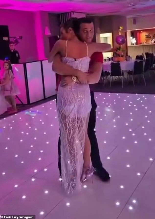 In front of the Fury family, including her six younger siblings, Venezuela embraced Noah and accepted his ring after he got down on one knee at her pink themed celebration