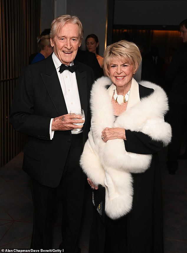 Coronation Street star William Roache (L) and Gloria Hunniford (R)