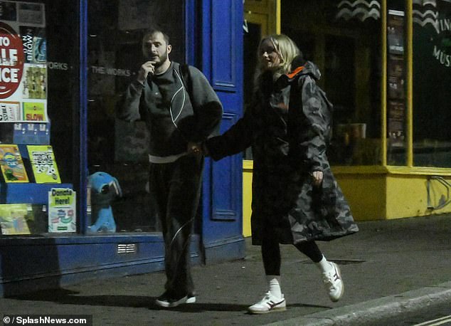 The EastEnders actor, 30, and ex-Coronation Street actress, 32, have been rumoured to have grown close after his split from his girlfriend as they star together in touring play Murder At Midnight