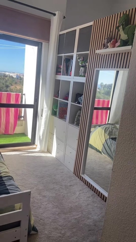 NINTCHDBPICT001032006858