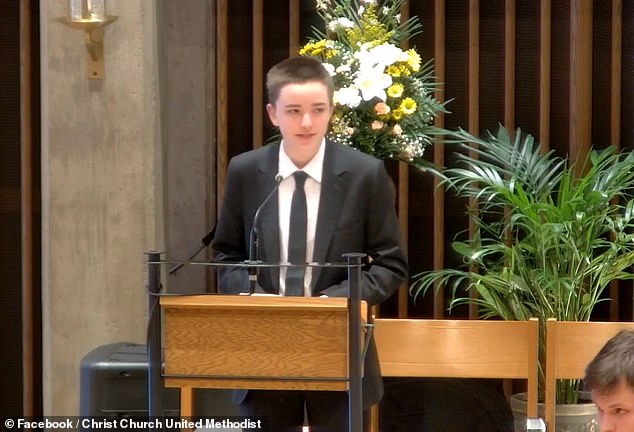 Fin introduced themselves by their new name at their grandfather's funeral in West Virginia, wearing a black pantsuit and sported a buzz-cut at the time