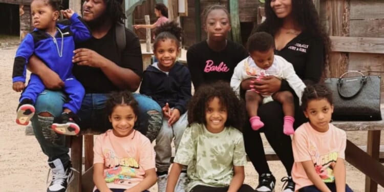 I’m a ‘hyperfertile’ woman & had 4 kids by 19