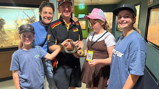 Ms Leahy was last seen wearing the above outfit