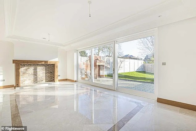 The property is flooded with natural light and boasts an open plan layout downstairs between the kitchen, dining and living rooms