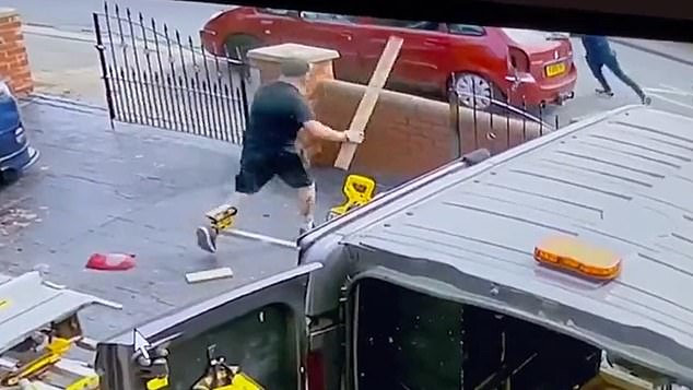 In February, hundrends of tradespeople carried out a slow drive demonstration outside Parliament to call for harsher penalties for tool theft