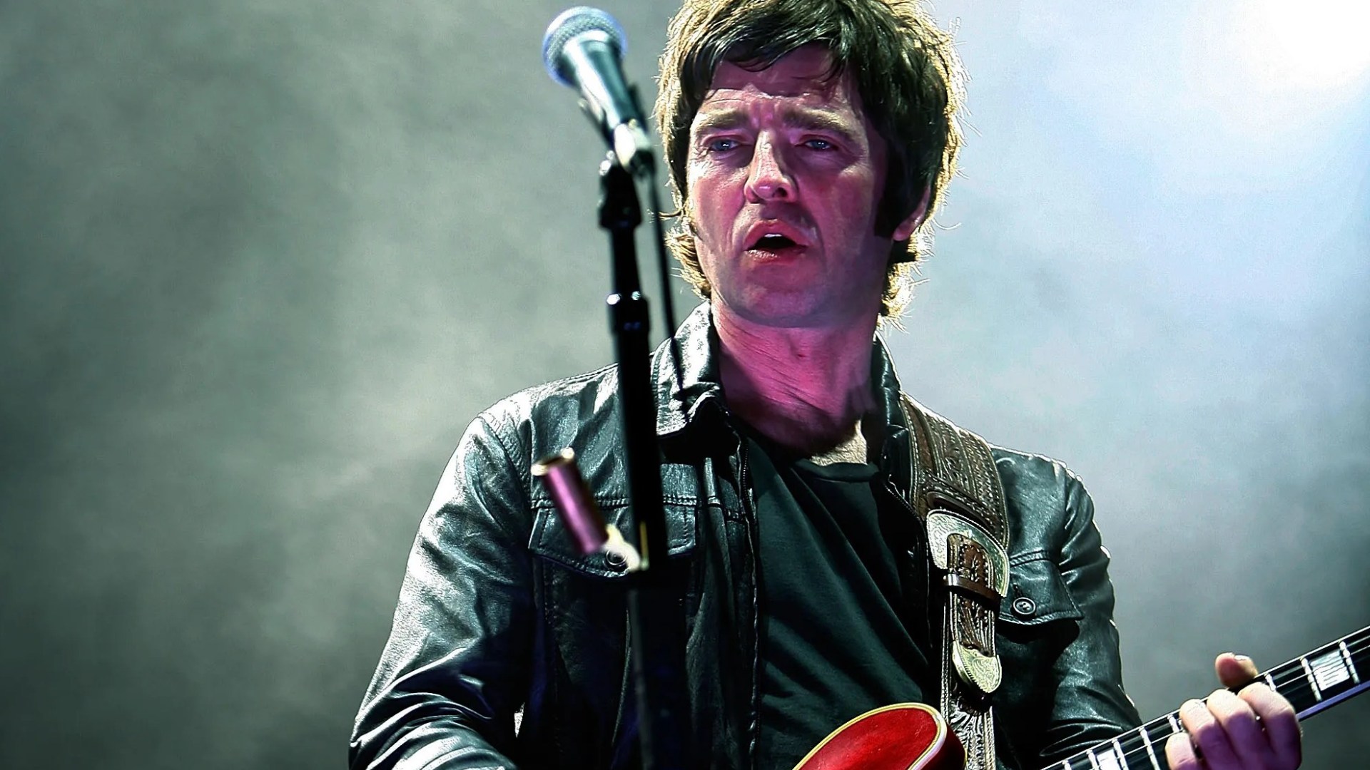Noel Gallagher's guitar smashed by brother Liam on night Oasis split sells for eye-watering sum