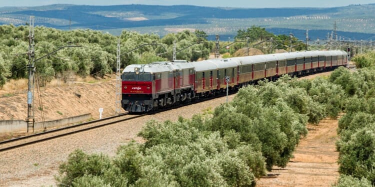 New vintage train to connect two Spanish cities next year