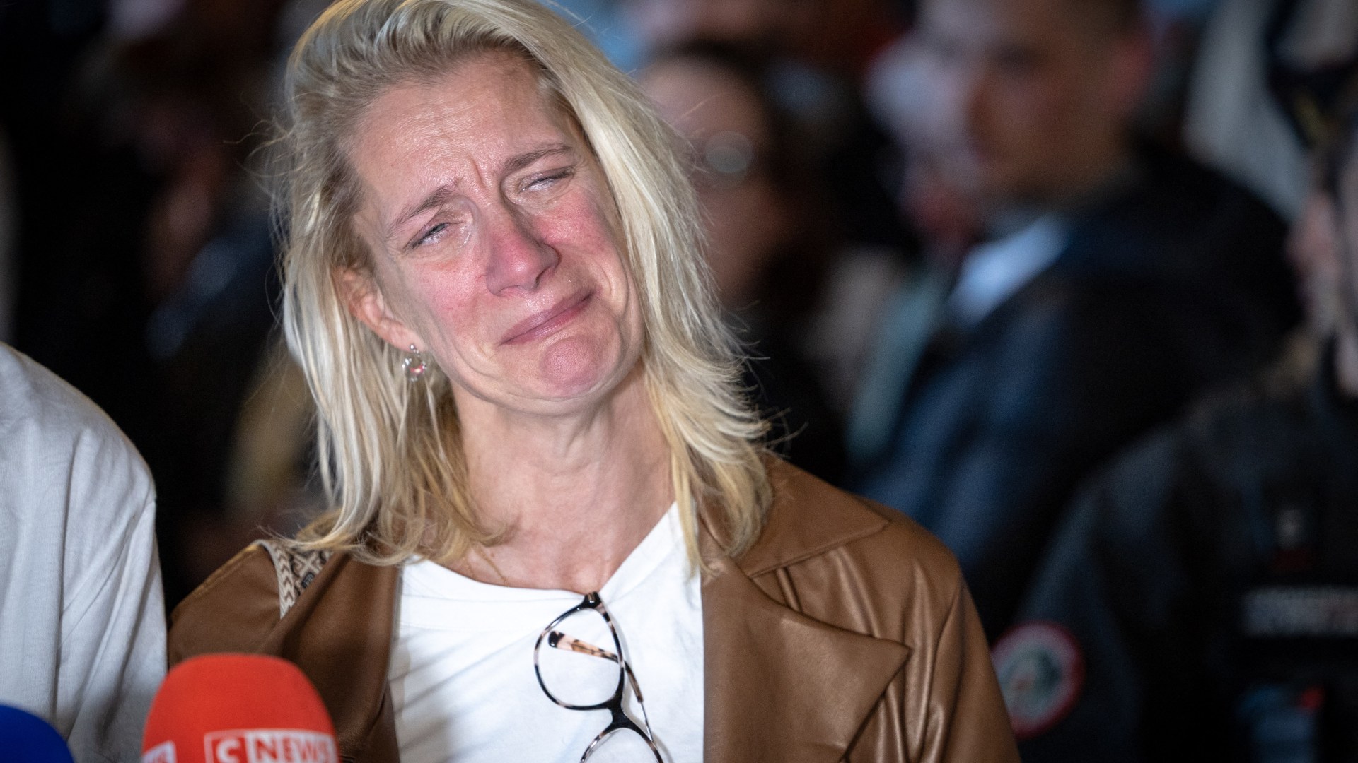 Heartbroken mum weeps as female migrant who raped & killed daughter Lola, 12, handed life in jail & will NEVER be freed