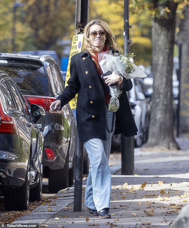 Cat looked radiant and glowing on her walk to the restaurant