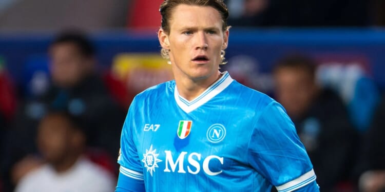 Former Man Utd star Scott McTominay lined up for sensational Premier League return after struggling with life in Italy