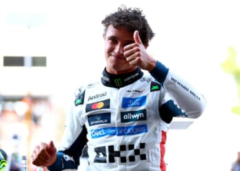 Lando Norris gets huge F1 title boost with Mexican Grand Prix pole as Oscar Piastri suffers qualifying blow