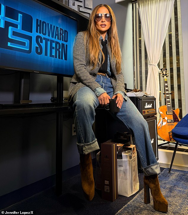 She then further explained, 'What I learned, it's not that I'm not lovable - it's that they're not capable...They don't have it in them!'