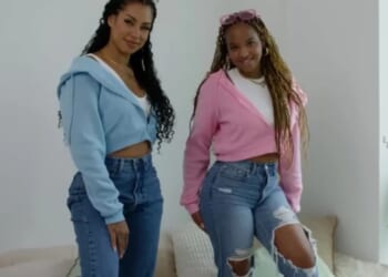 I chose a girlfriend who looks just like my mum, they even dress the same -people call me gross but I like what I like