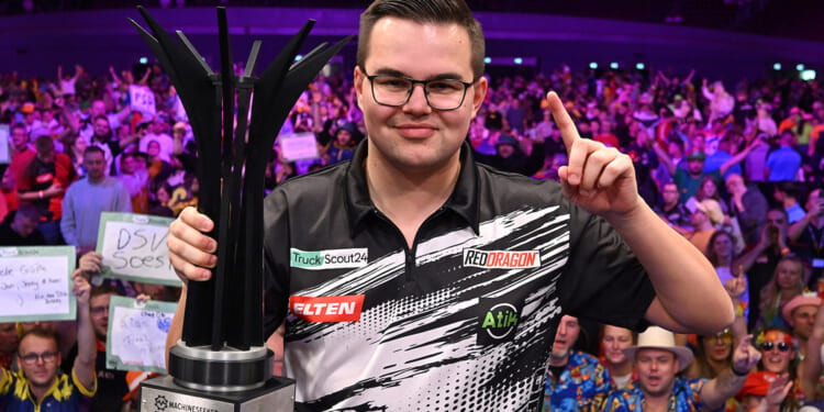 Gian van Veen went from nearly quitting over dartitis hell to becoming dark horse to knock Luke Littler off his perch