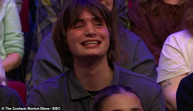 The Irish actor, 49, and his brood met the pop star at an Oscars party and on the chat show, Taylor sought out Aran in the crowd