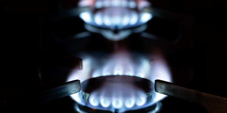 Over 250,000 families urged to check for letters about £150 bills help landing this week