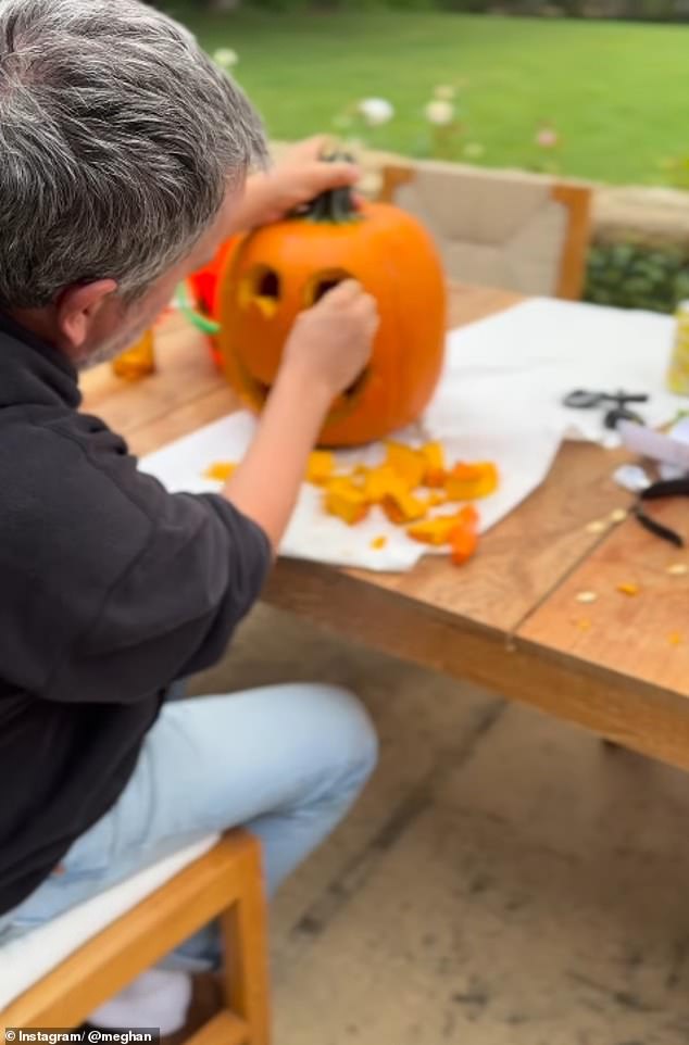 Soho House mogul Markus, who helped set Harry and Meghan up when they first met, carved a curved eyes and nose