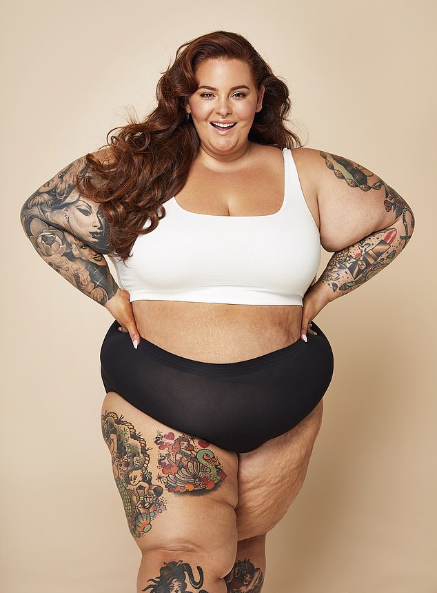 Holliday alleged that the flight attendant then told her a story about his sister, who he described as 'very, very, very large,' before adding that they were 'probably' the same size