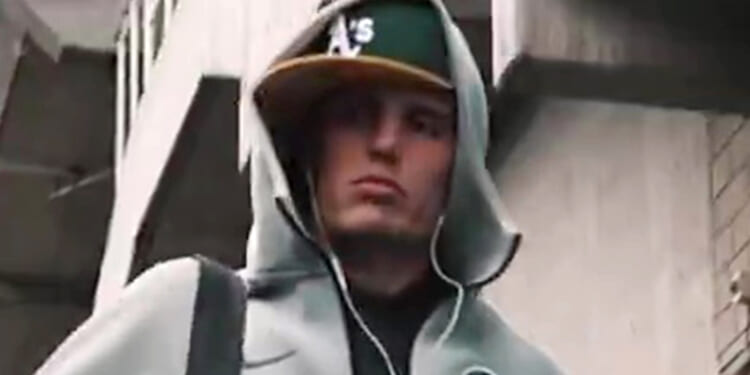 Alejandro Garnacho risks wrath of Chelsea boss with awkward fashion faux pas arriving for Sunderland clash