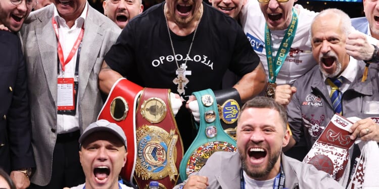 Oleksandr Usyk lined up for fight at 30,000-capacity EFL stadium in undisputed heavyweight title bout