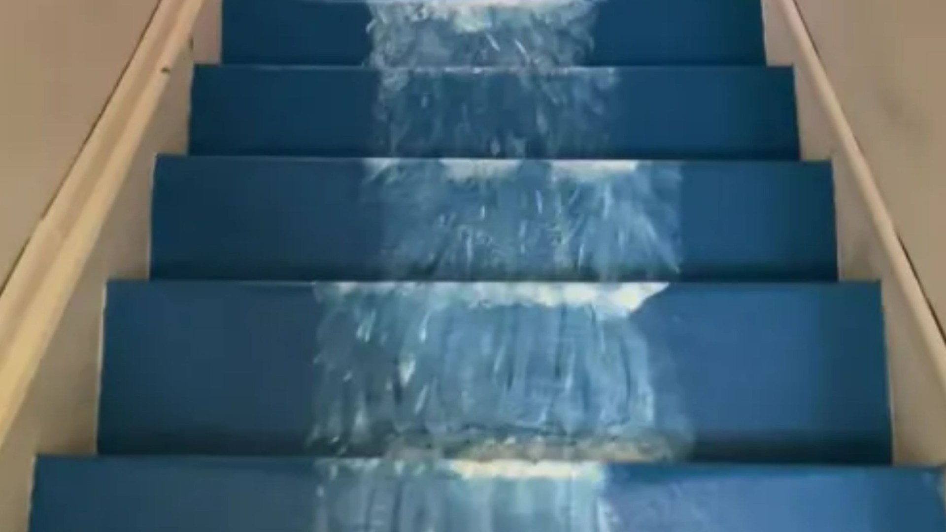 DIYer proudly shows off ‘waterfall’ staircase but leaves people in hysterics with how ‘rude’ it looks from the top