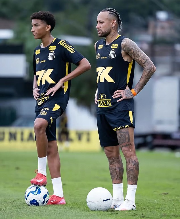 His eldest son Robinho Jnr currently plays for his old team, alongside Brazil superstar Neymar