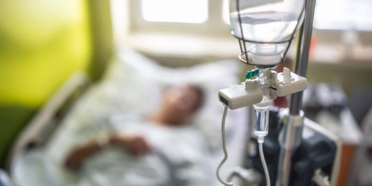 Hollywood A-lister donates his KIDNEY to a stranger