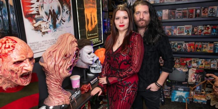 Inside Halloween-loving couple's VERY spooky 'haunted house' that trick-or-treaters flock to