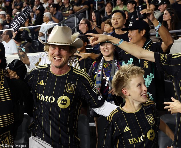 Owen shares his eldest son, Robert Ford ¿ named after the actor¿s late father but known simply as Ford ¿ with ex-girlfriend Jade Duell, while his younger son, Finn, is from his relationship with personal trainer Caroline Lindqvist