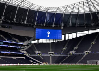 Does anyone even care about Tottenham vs Chelsea? Both sides are pitiful and have no chance of winning the league