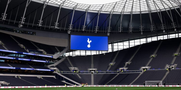 Does anyone even care about Tottenham vs Chelsea? Both sides are pitiful and have no chance of winning the league