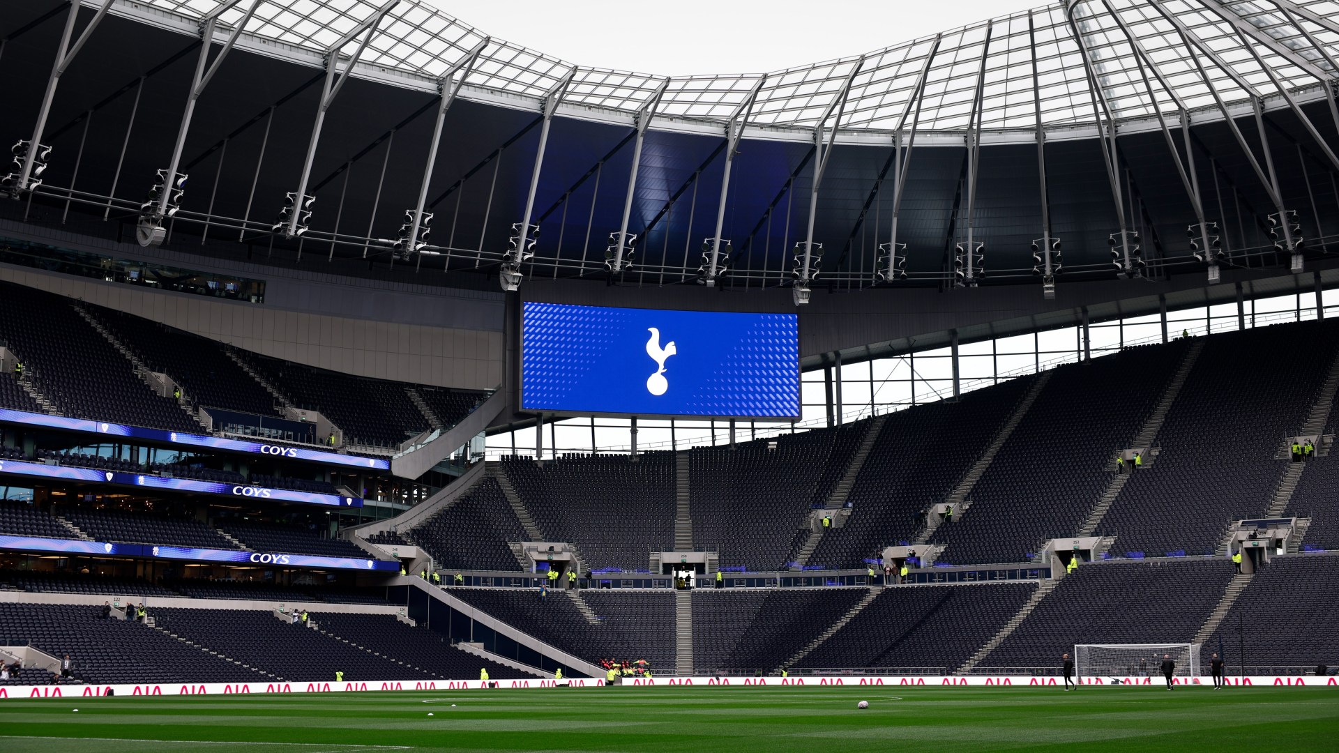 Does anyone even care about Tottenham vs Chelsea? Both sides are pitiful and have no chance of winning the league