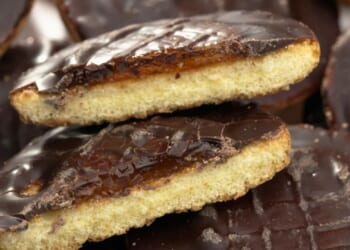 Jaffa Cake lovers need to head to Home Bargains for brand new flavour