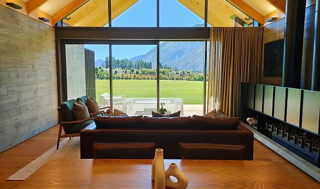 Stays at Flockhill were a major prize in the $800,000 2024 Golden Globes goodie bags (pictured, the villa four lounge)