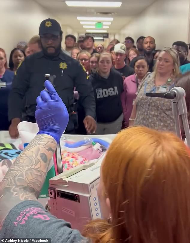 The Daily Mail spoke with her sister Ashley Mills who said her heart was donated to a seven-year-old boy in Ohio and her lungs went to a woman in New York