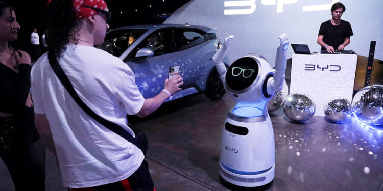 China attempts to weather global economic uncertainty with new five-year plan